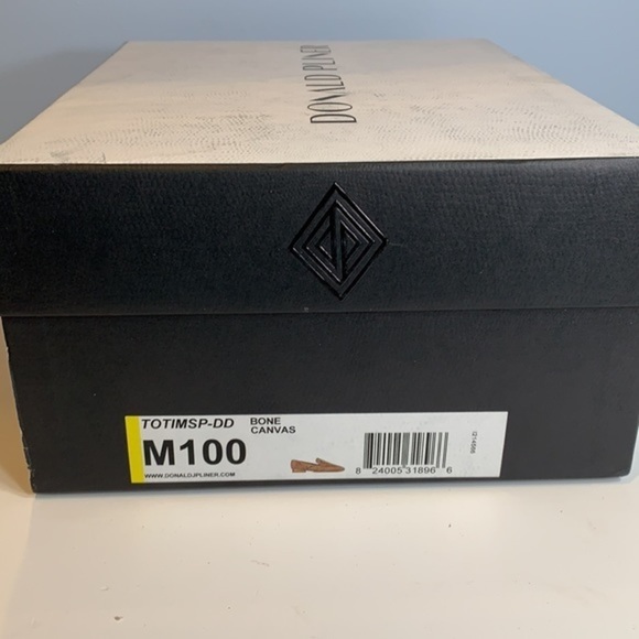 Donald Pliner Totim Embellished Flats NWB - Picture 9 of 9